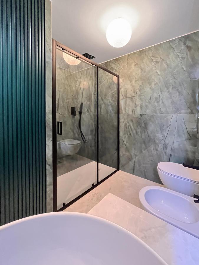 Yls Luxury Suites Милан Экстерьер фото